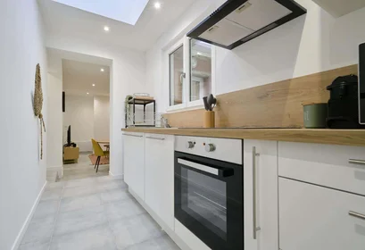 Chambre privée à 4 Rue du Grand Fossart, 59300 Valenciennes, France, image 16 de 25