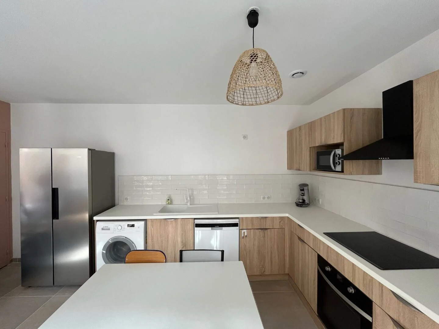 Habitación asequible para estudiantes con buena iluminación en 