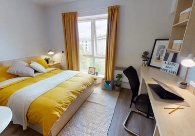 Habitación en alquiler con cama doble Salford
