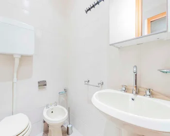 Habitación privada en VIA FRANCO BOLOGNESE, imagen 32 de 37