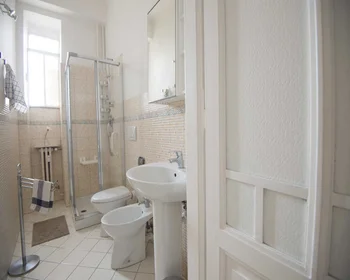 Habitación privada en Corso Re Umberto, imagen 32 de 32