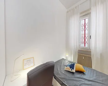 Quarto privado em Via Anco Marzio, imagem 2 de 18