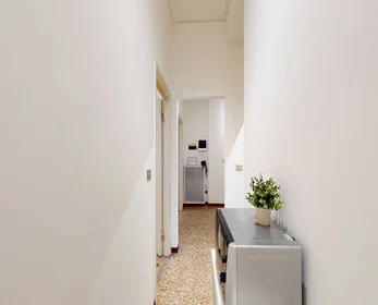 Quarto privado em Via Anco Marzio, imagem 11 de 18