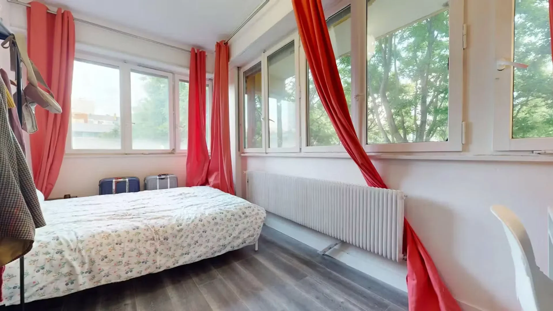 Bezahlbares Zimmer für Studenten mit ausreichender Beleuchtung in 