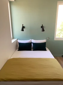 Renting rooms by the month in Ivry-sur-seine