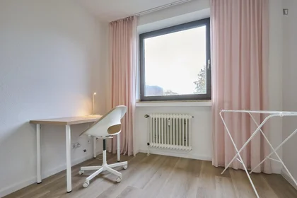 Habitación privada en Kölner Landstr., imagen 2 de 13