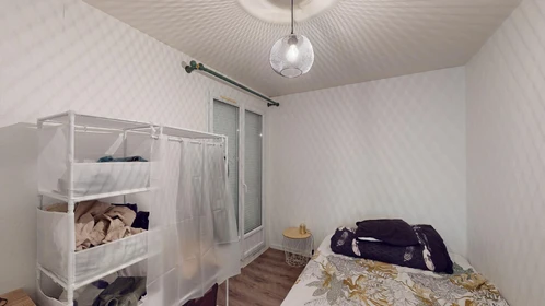 Zimmer mit Doppelbett zu vermieten Brest