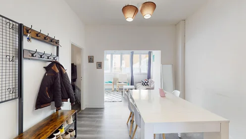 Private room at 17 Boulevard De L'europe, image 9 of 30