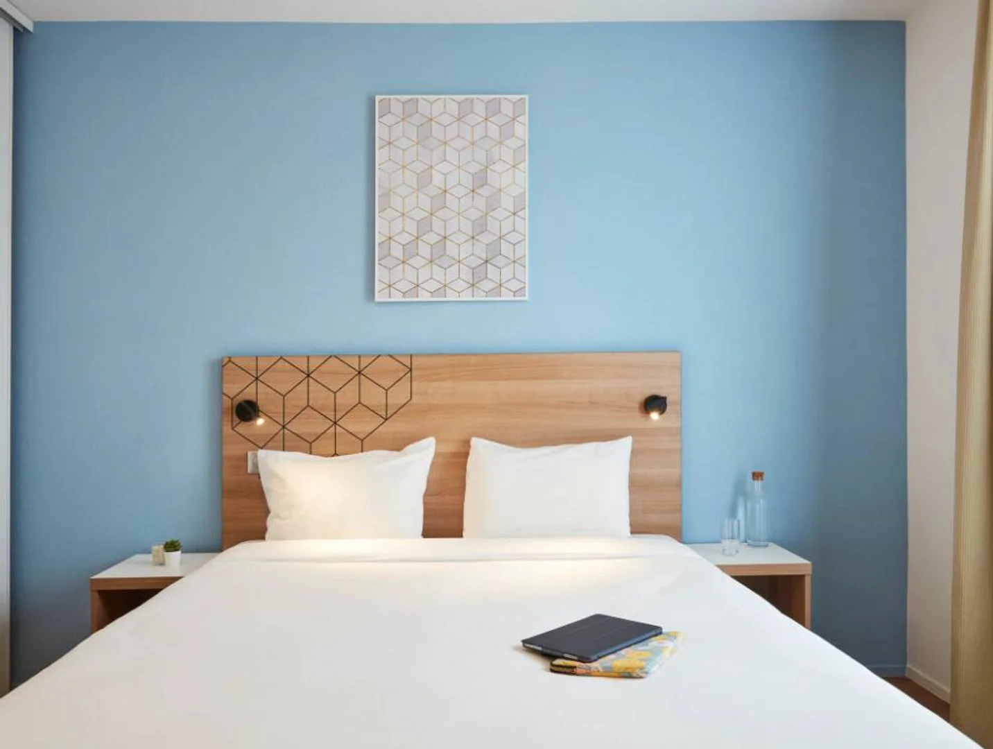 Bright and airy student room with easy university access in 