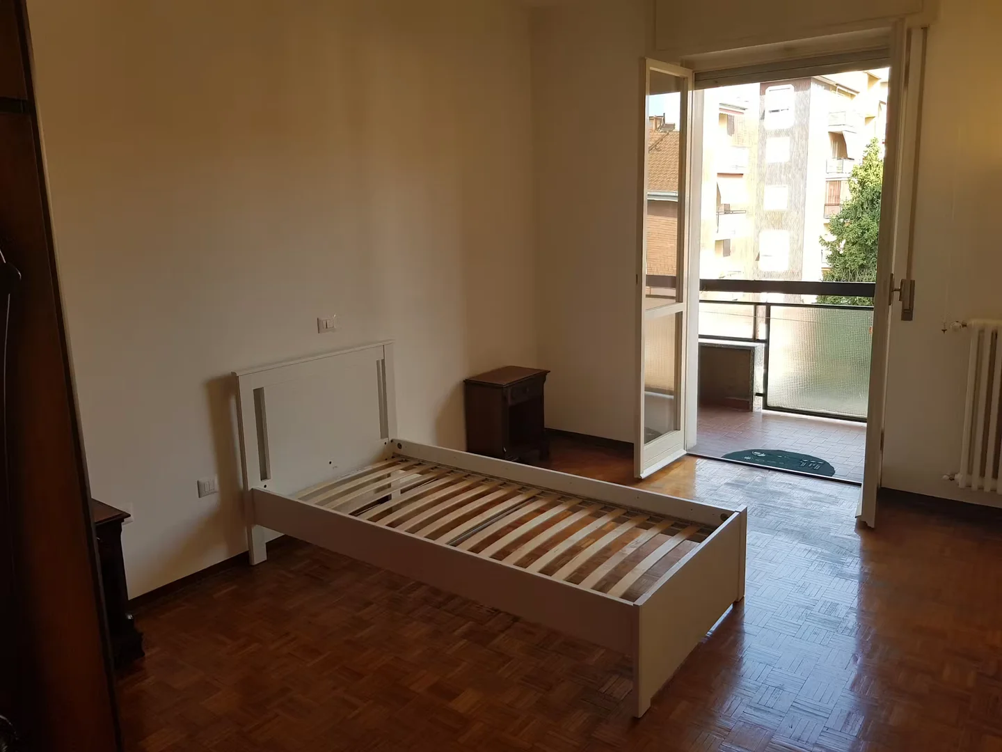 Quarto para alugar em apartamento de estudantes em , totalmente mobilado