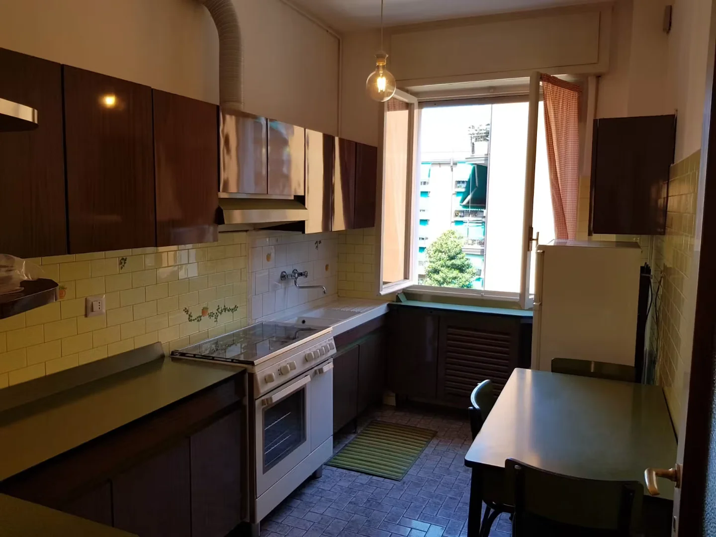 Quarto amigo do estudante em  com comodidades modernas