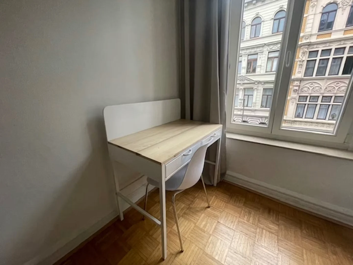 Budget-friendly student room close to campus in 