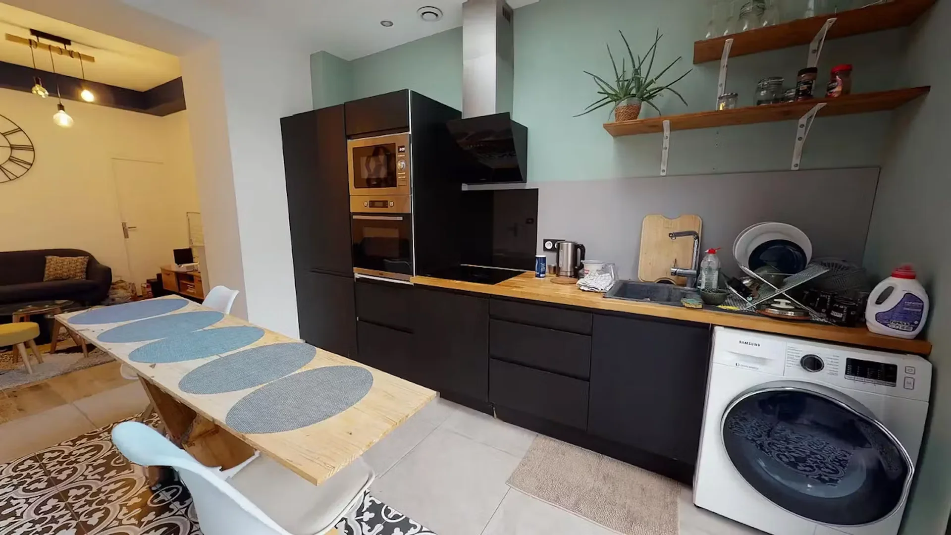 Quarto acolhedor para estudantes disponível em