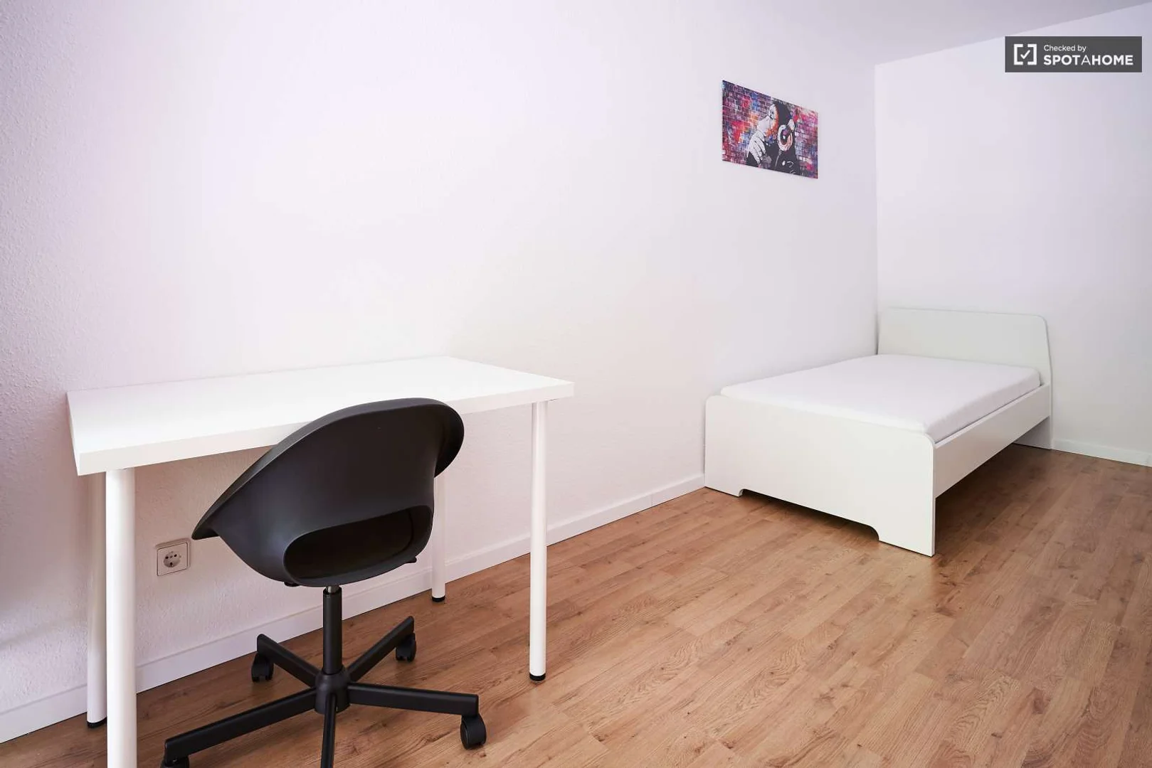 Bezahlbares Zimmer für Studenten mit ausreichender Beleuchtung in 