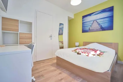Habitación privada en 55 Rue Malakoff, 59800 Lille, France, imagen 1 de 10