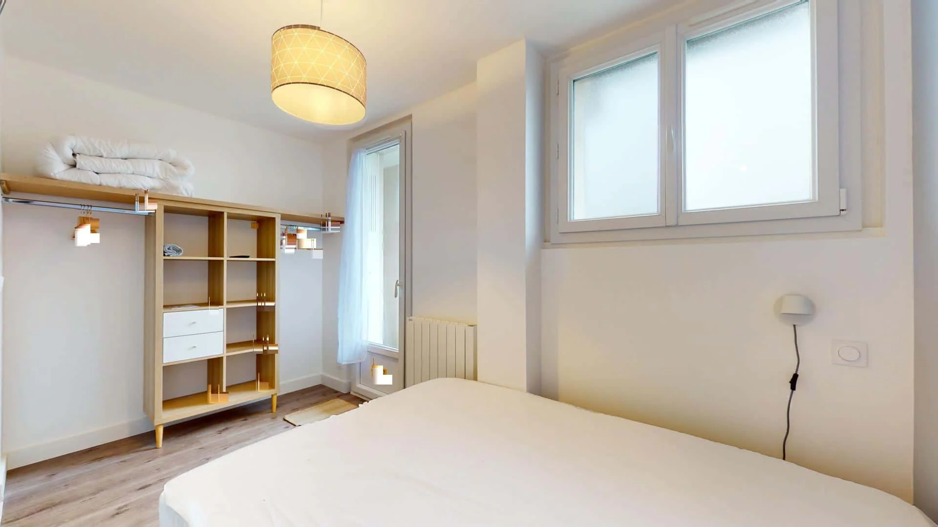 Chambre d'étudiant fonctionnelle parfaite pour étudier dans 
