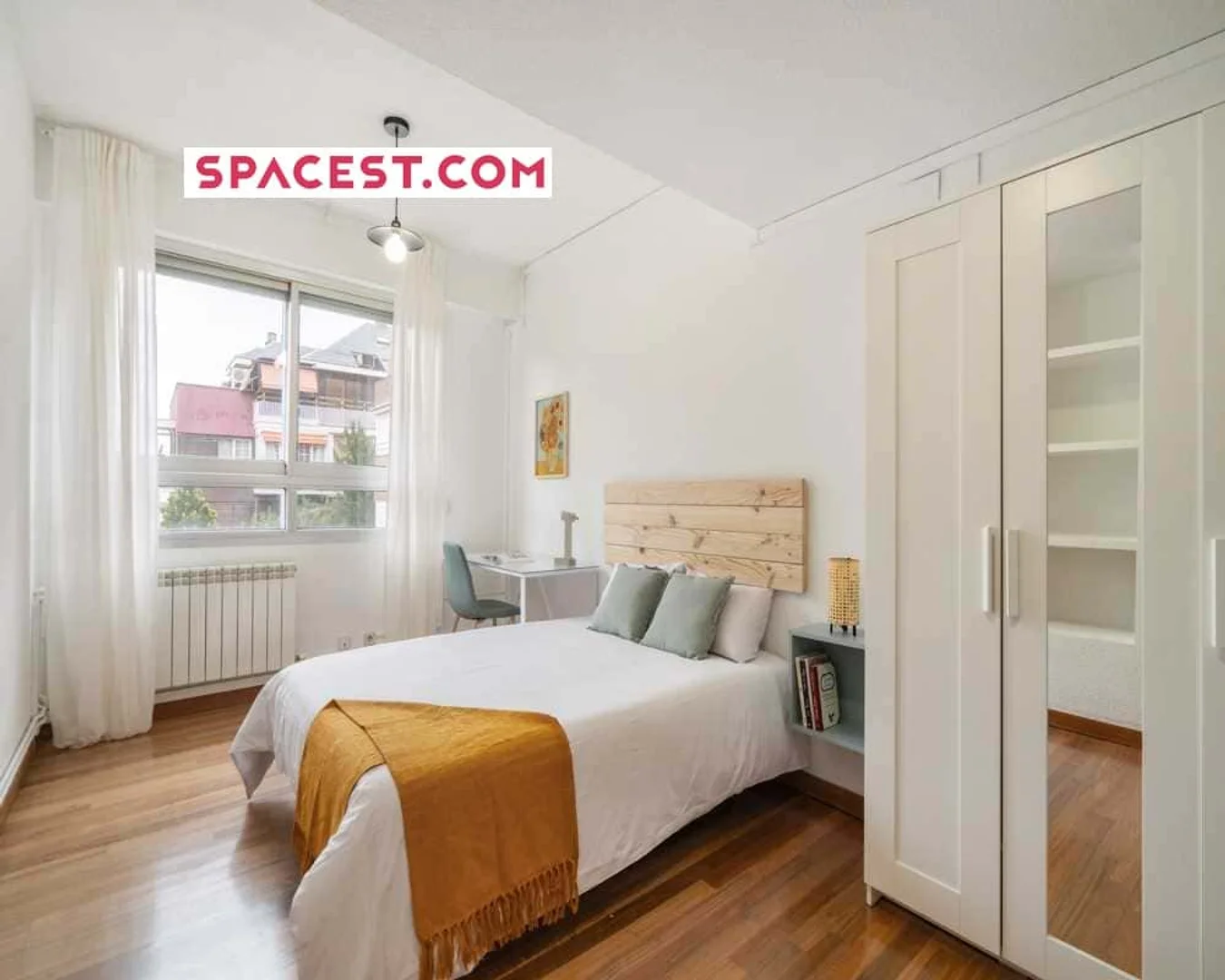Habitación asequible para estudiantes con buena iluminación en 