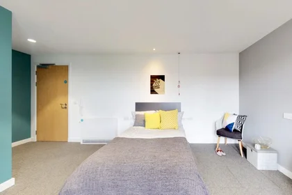 Private room at St James Glasgow G4 0PS, image 11 of 20