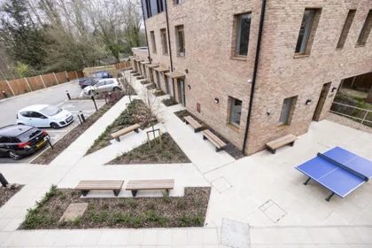 Quarto privado em Ash Grove Court Guildford GU2 8US, imagem 1 de 10