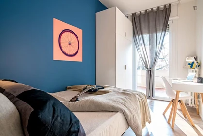 Quarto para alugar com cama de casal em Padova