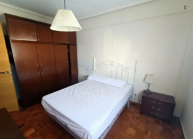 Helles Privatzimmer in Santander