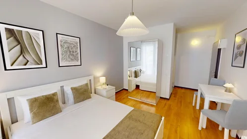 Dairenin tamamı konumu Boulevard de la Cluse, Plainpalais, 1 10 görüntüsü