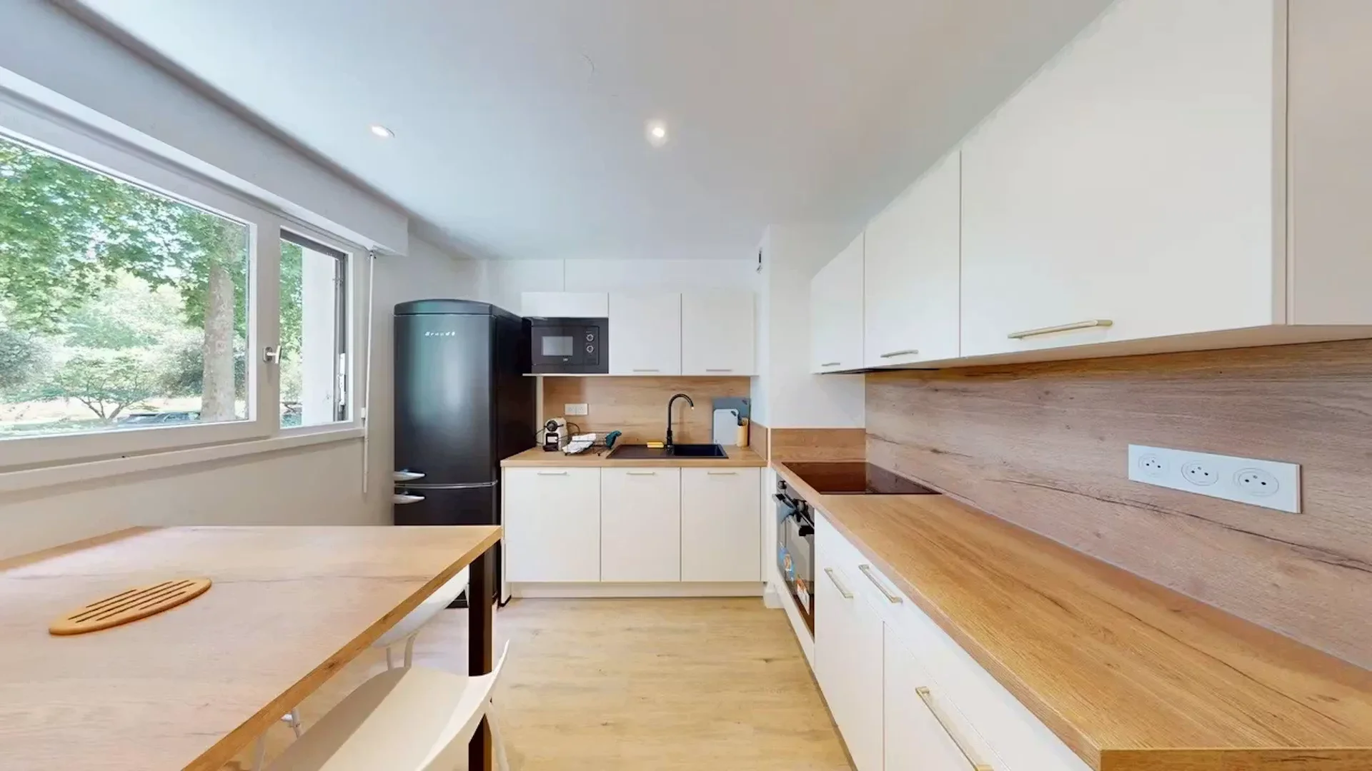 Habitación estudiantil económica con ubicación conveniente en 