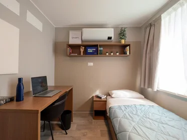 Chambre privée à Via Daniele Manin, , image 1 de 8