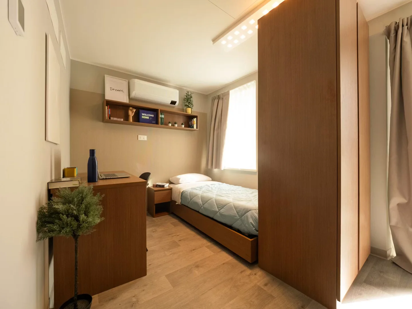 Chambre d'étudiant confortable et spacieuse dans