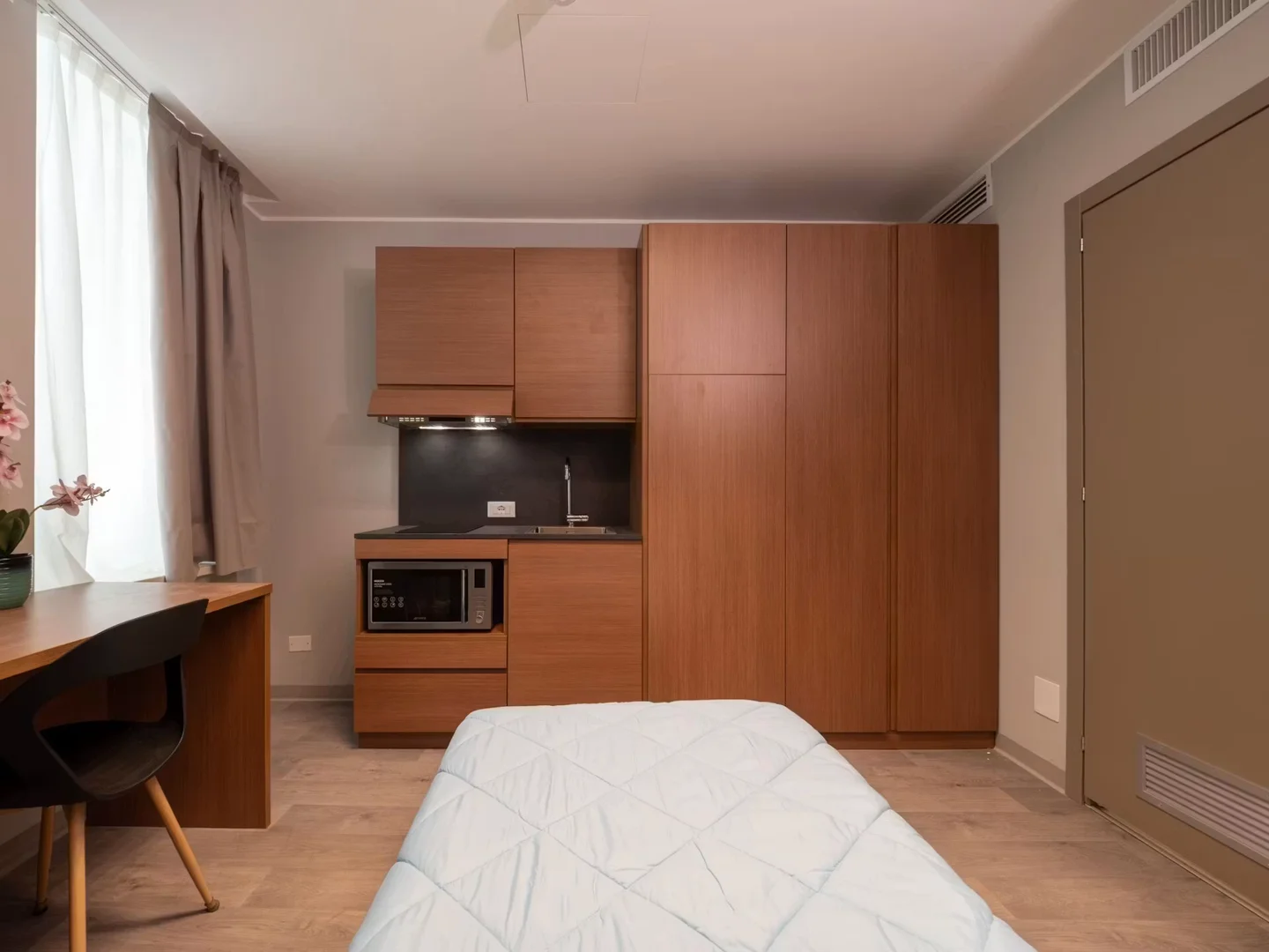 Chambre d'étudiant économique avec emplacement pratique dans
