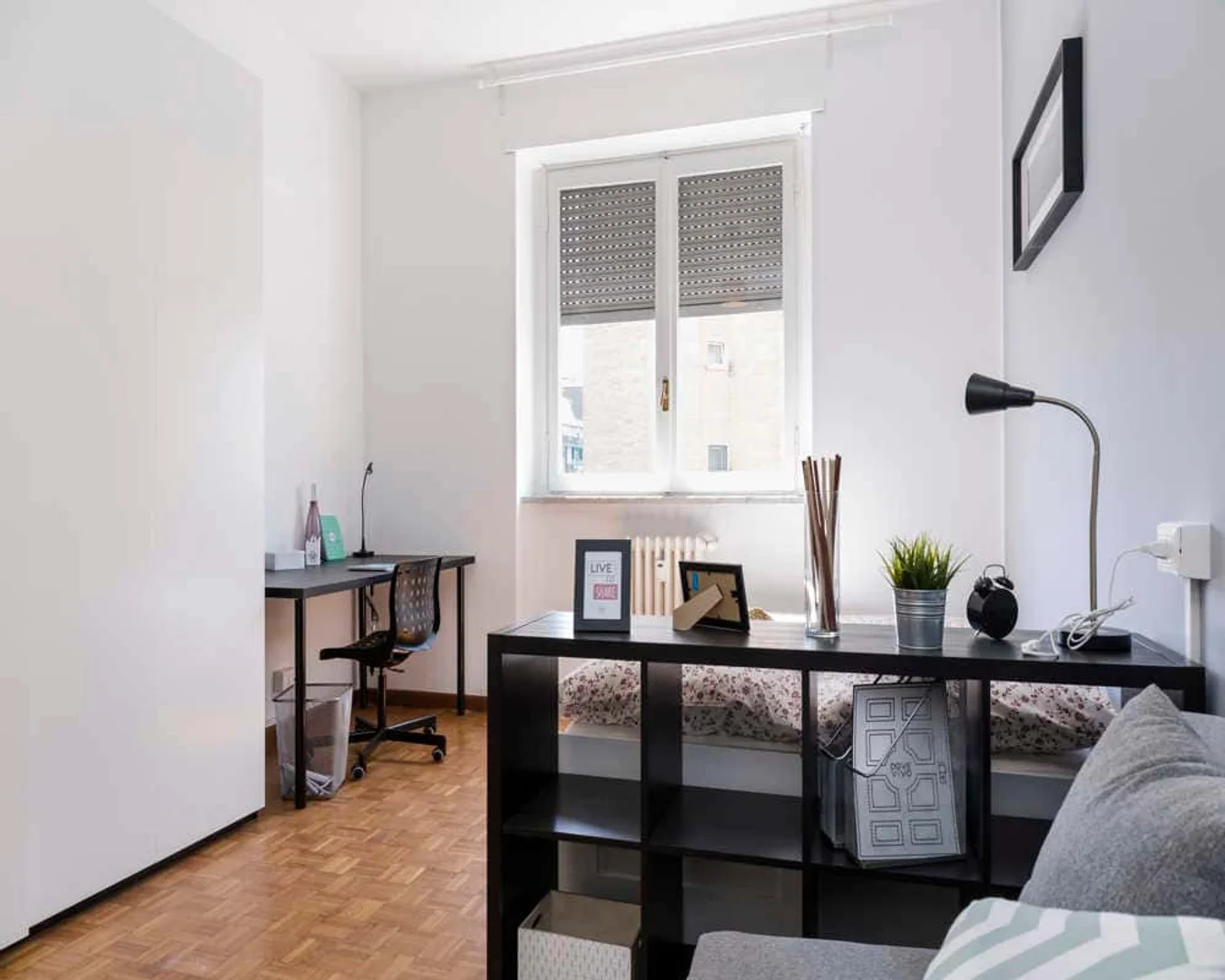 Habitación acogedora para estudiantes disponible en 