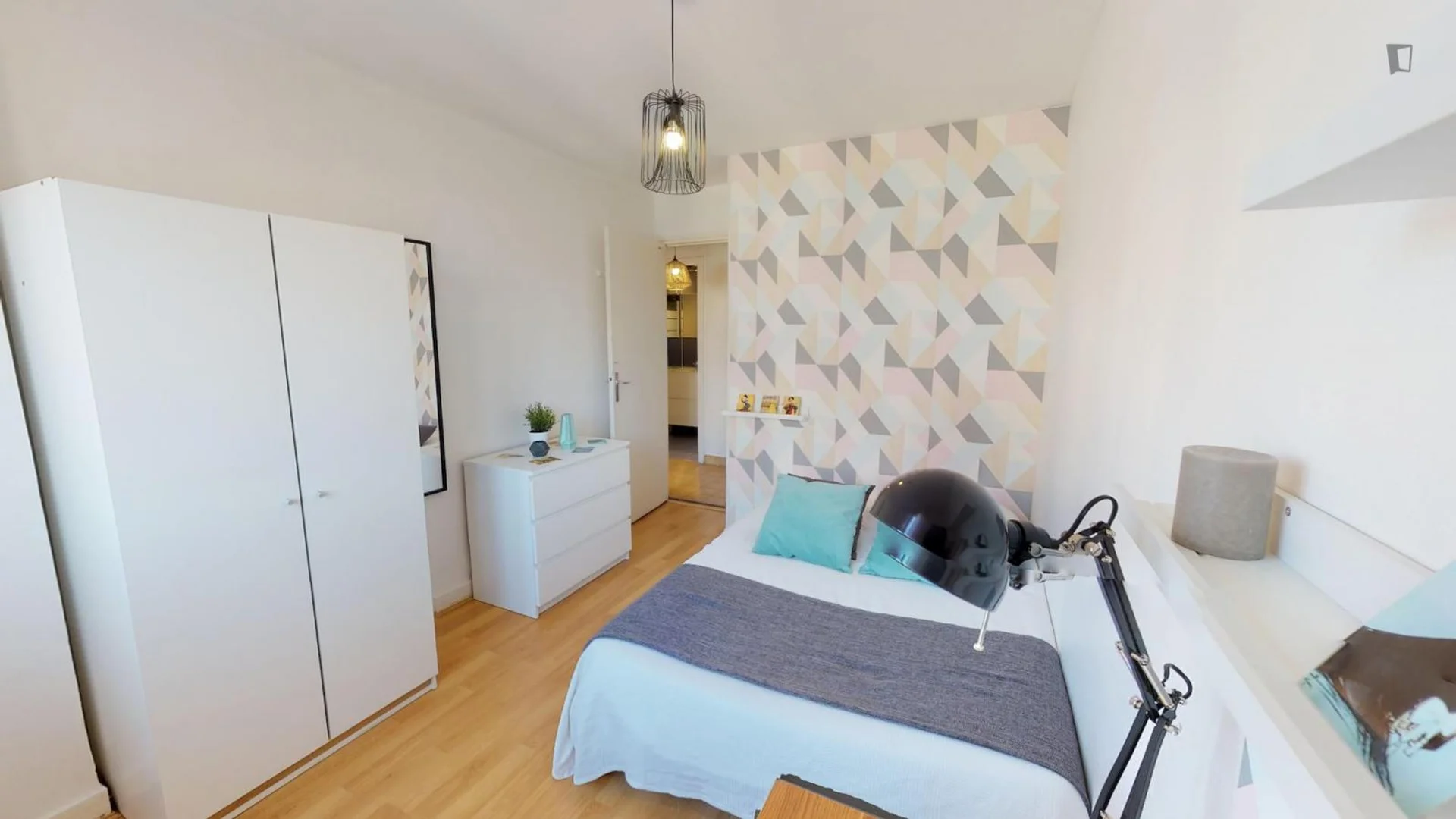 Chambre à louer dans un appartement d'étudiant à , entièrement meublée