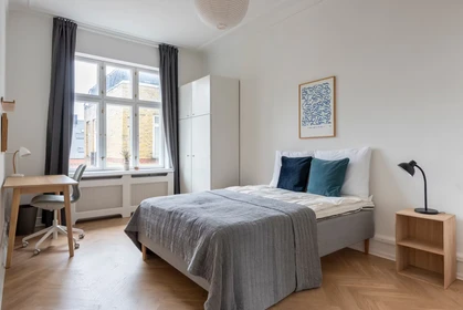 Quarto para alugar ao mês em København