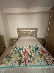 Cheap private room in Almeria
