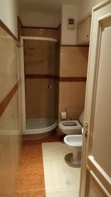 Privatzimmer in der Via dei Mille, Castro Pretorio, bild 5 von 10