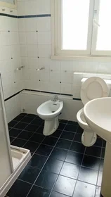 Quarto privado em Via Borghesano Lucchese, Portuense, imagem 6 de 10