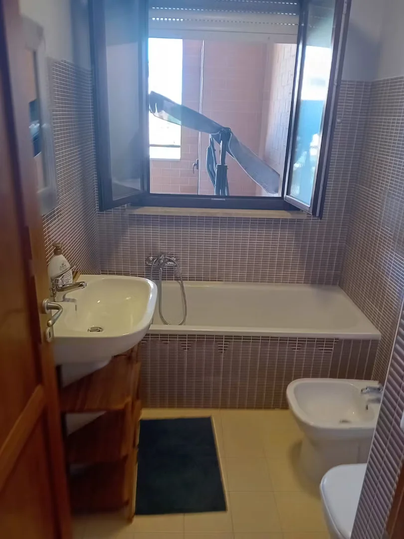 Habitación estudiantil económica cerca del campus en 