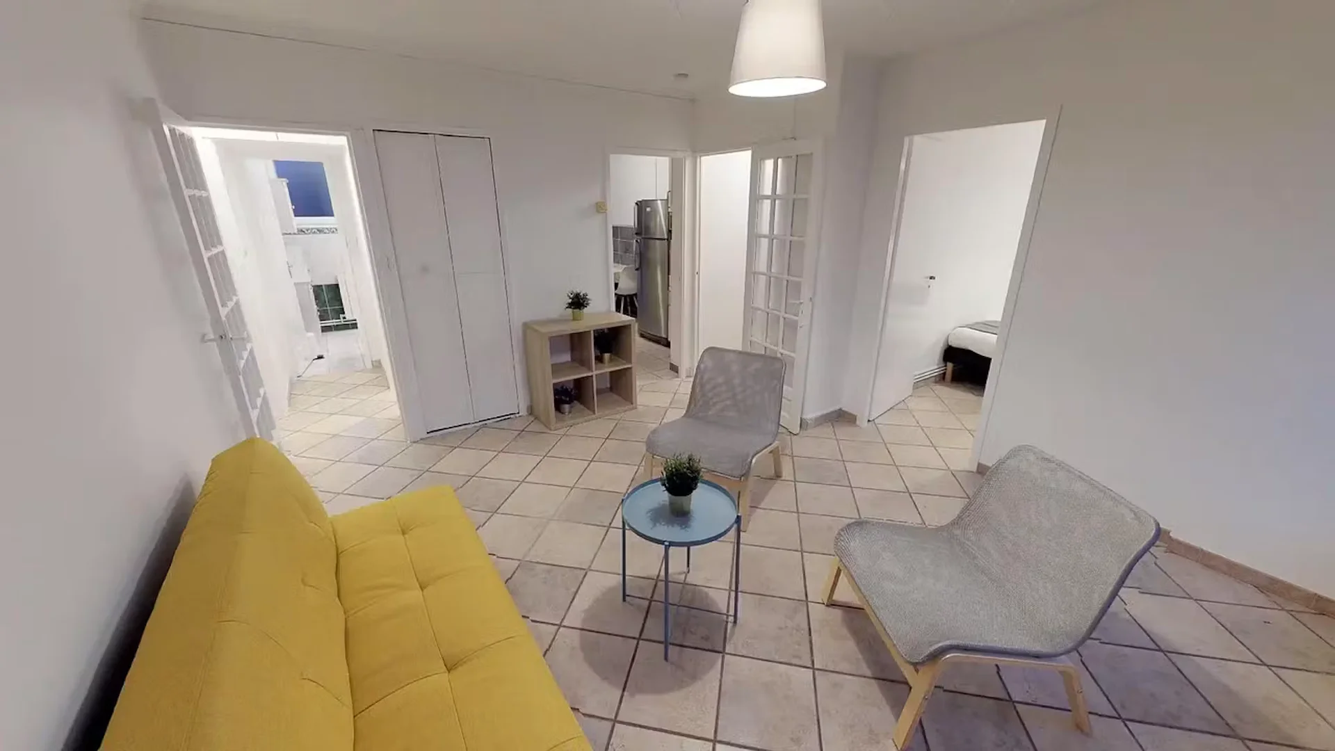 Chambre à louer dans un appartement d'étudiant à , entièrement meublée