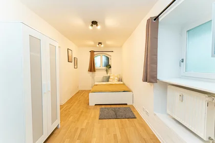 Privatzimmer in der Johannsenstraße, Babelsberg, bild 1 von 10