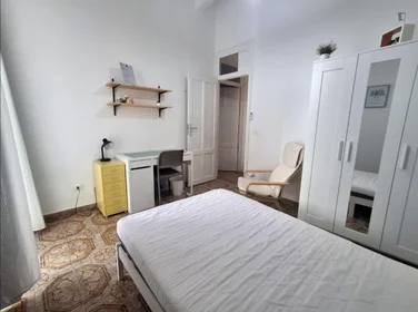 Habitación privada en Via Giuseppe Patricolo, imagen 4 de 19