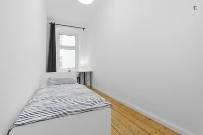 Private room at Wilsnacker Straße, image 1 of 10