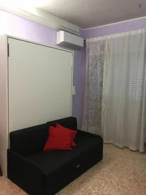 Prywatny pokój Via Cipro, obraz 3 22