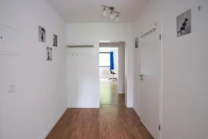 Privatzimmer in der Kölner Landstraße, bild 14 von 18