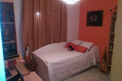 Room for rent in a shared flat in Almeria