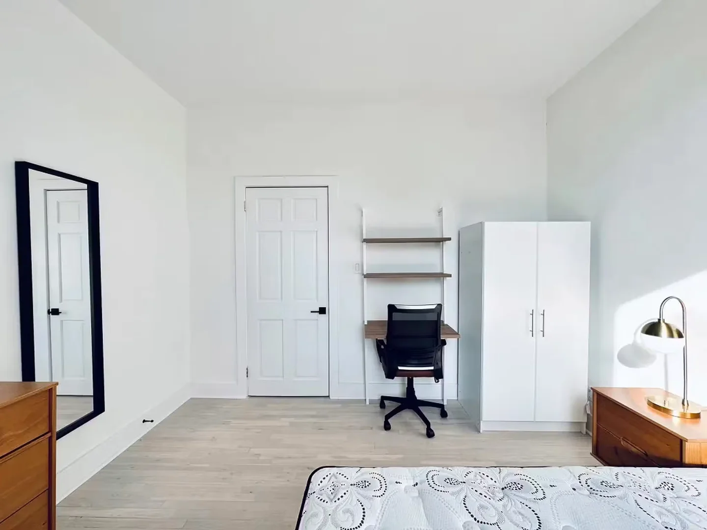 Chambre d'étudiant fonctionnelle parfaite pour étudier dans 