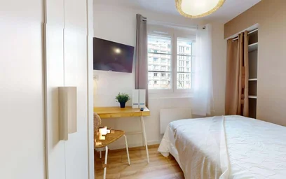 Private room at 64 Rue de Stalingrad, 38100 Grenoble, France, image 4 of 22
