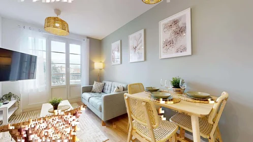Özel oda konumu 64 Rue de Stalingrad, 38100 Grenoble, France, 8 20 görüntüsü