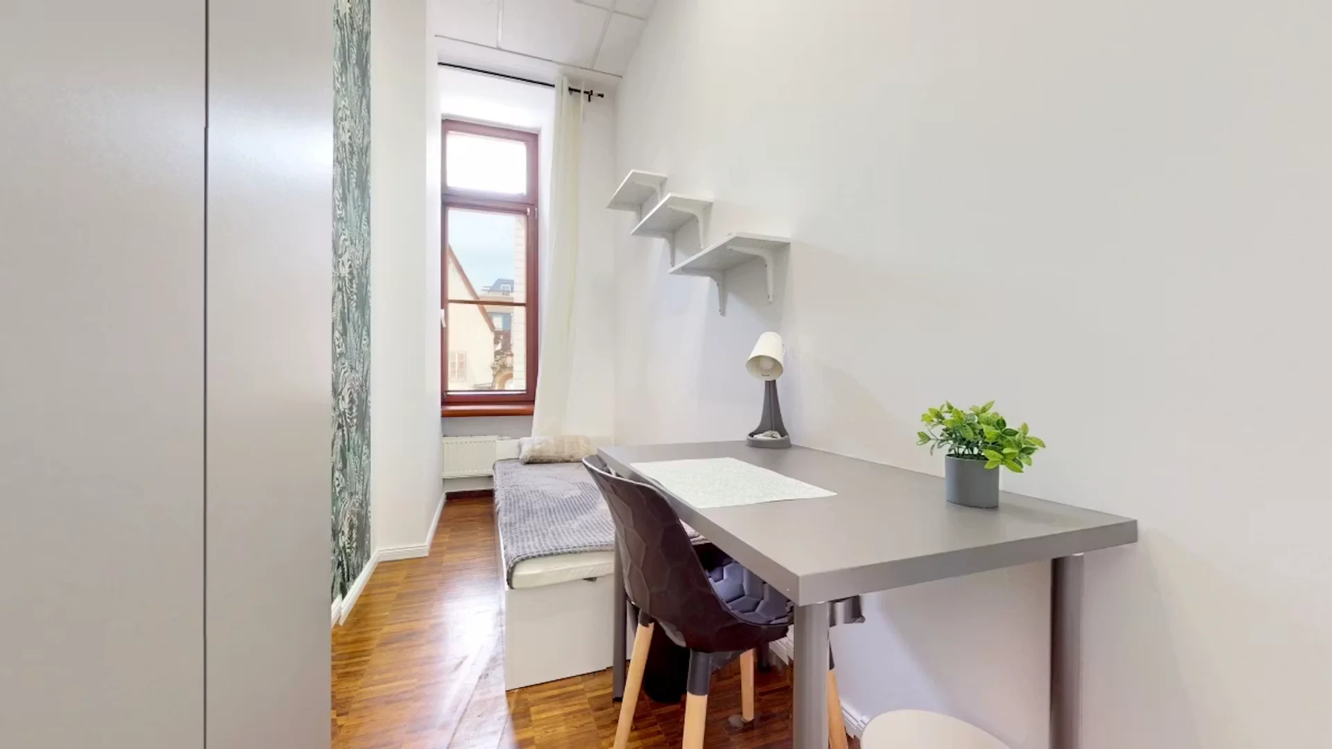 Habitación acogedora para estudiantes disponible en 
