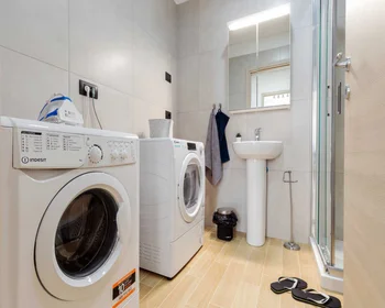 Habitación privada en Via Carlo Pedrotti, imagen 21 de 22