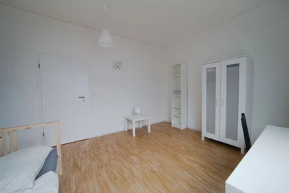 Renting rooms by the month in Munchen